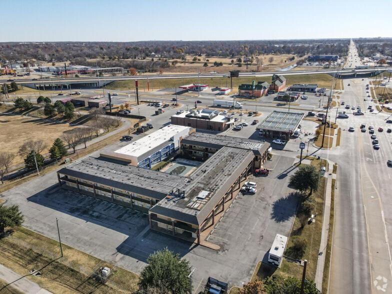 Nights Stay Hotel Tulsa Esterno foto