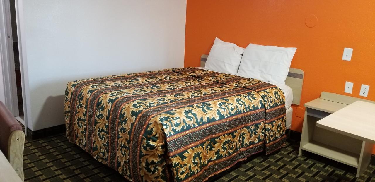 Nights Stay Hotel Tulsa Esterno foto