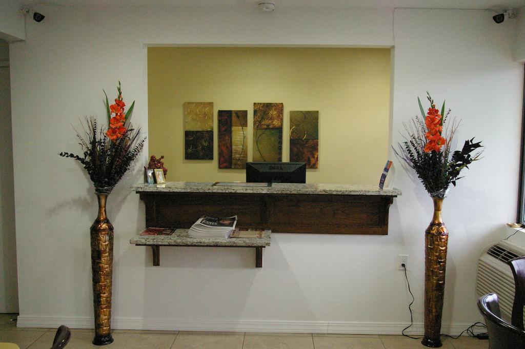 Nights Stay Hotel Tulsa Esterno foto