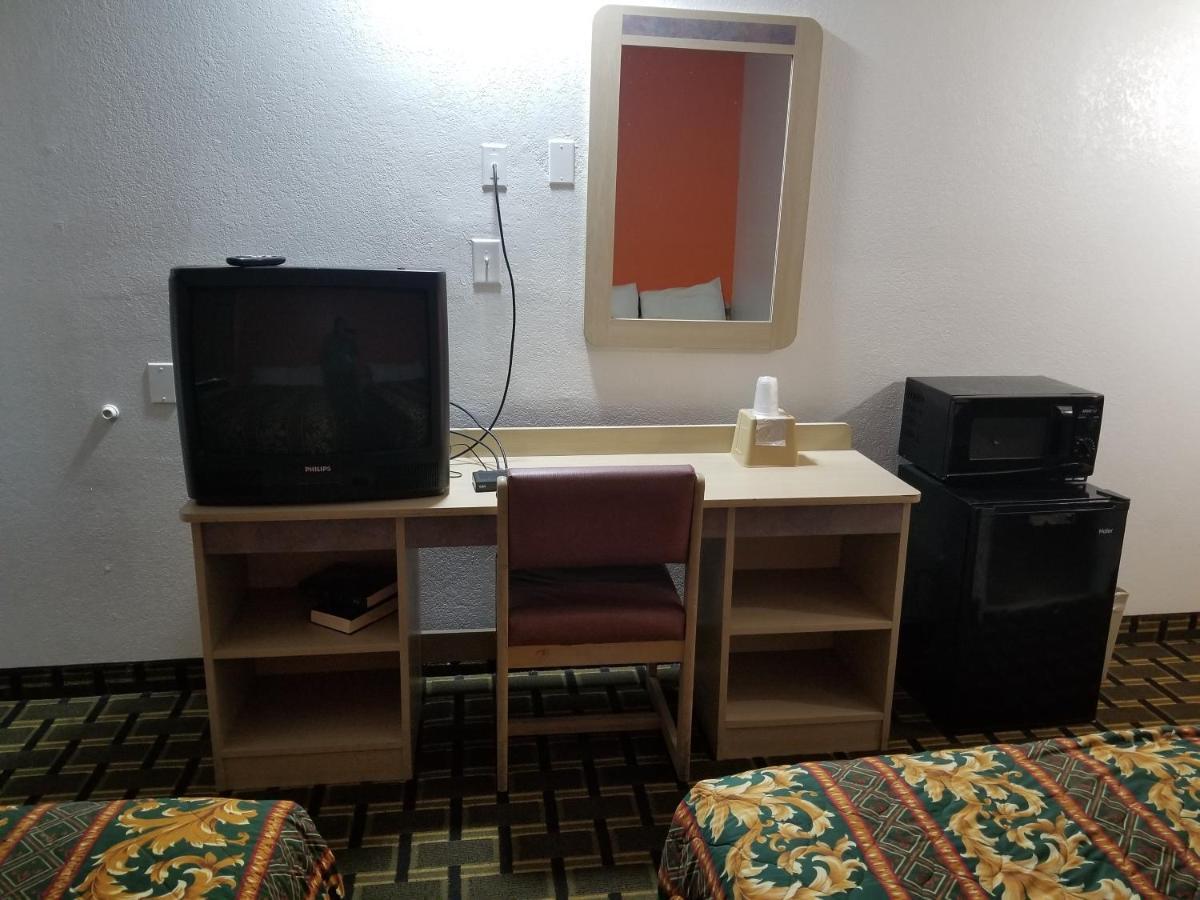 Nights Stay Hotel Tulsa Esterno foto